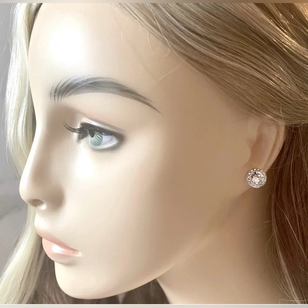 Authentic Swarovski Angelic Purple ( Violet ) Stud Earrings, 5501280.RARE.BNIB. - Picture 7 of 7